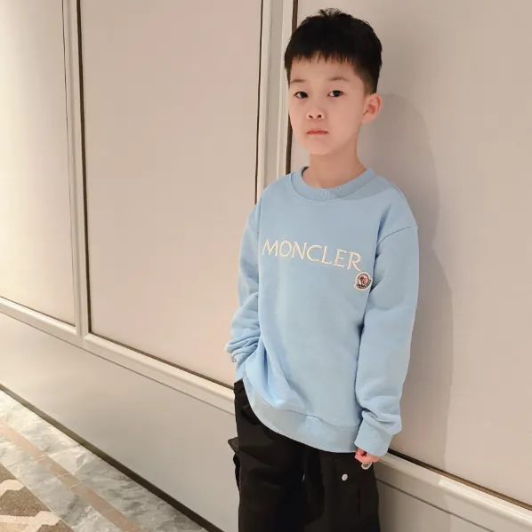 【100-160cm】デイリーにぴったり 高品質 カジュアル 合わせやすい 男の子 トレーナー