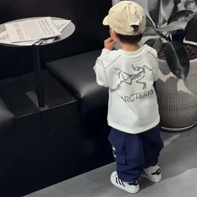 【90-150cm】トレンド感たっぷり 大活躍 カジュアル 着心地良い 長袖 Ｔシャツ