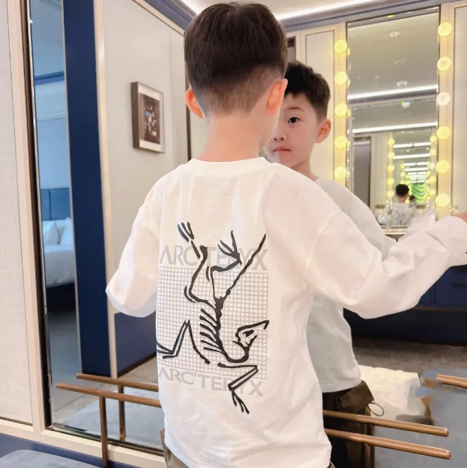 【100-160cm】目を奪われる お気に入り カジュアル トレンド  男の子 長袖 Ｔシャツ