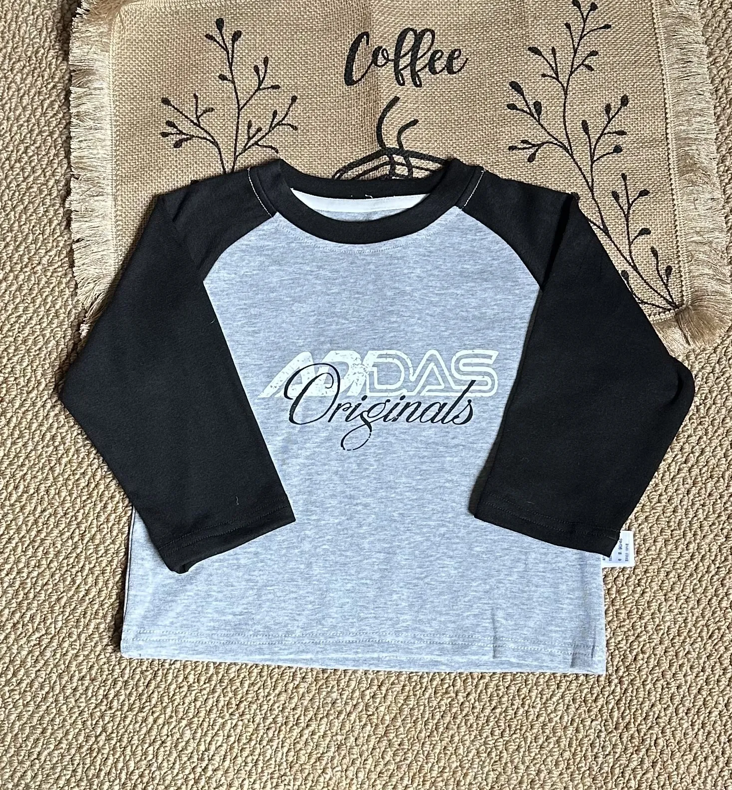 【80-130cm】デイリーに大活躍 売れ筋 カジュアル 肌触り良い カラバリ豊富 長袖 Ｔシャツ